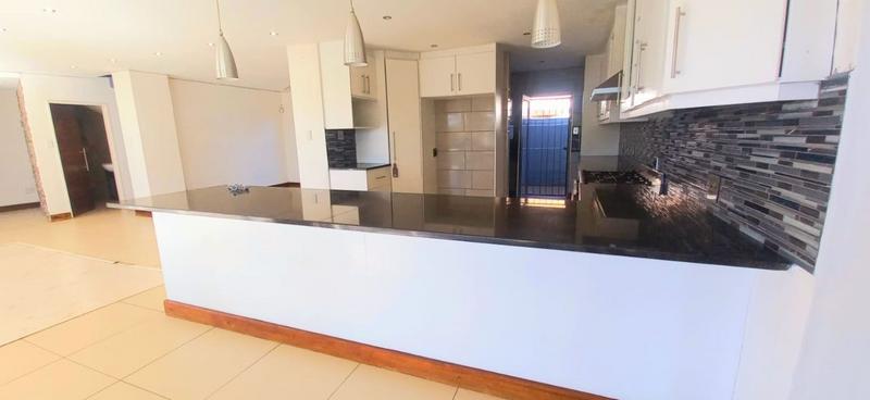 4 Bedroom Property for Sale in Dan Pienaar Free State